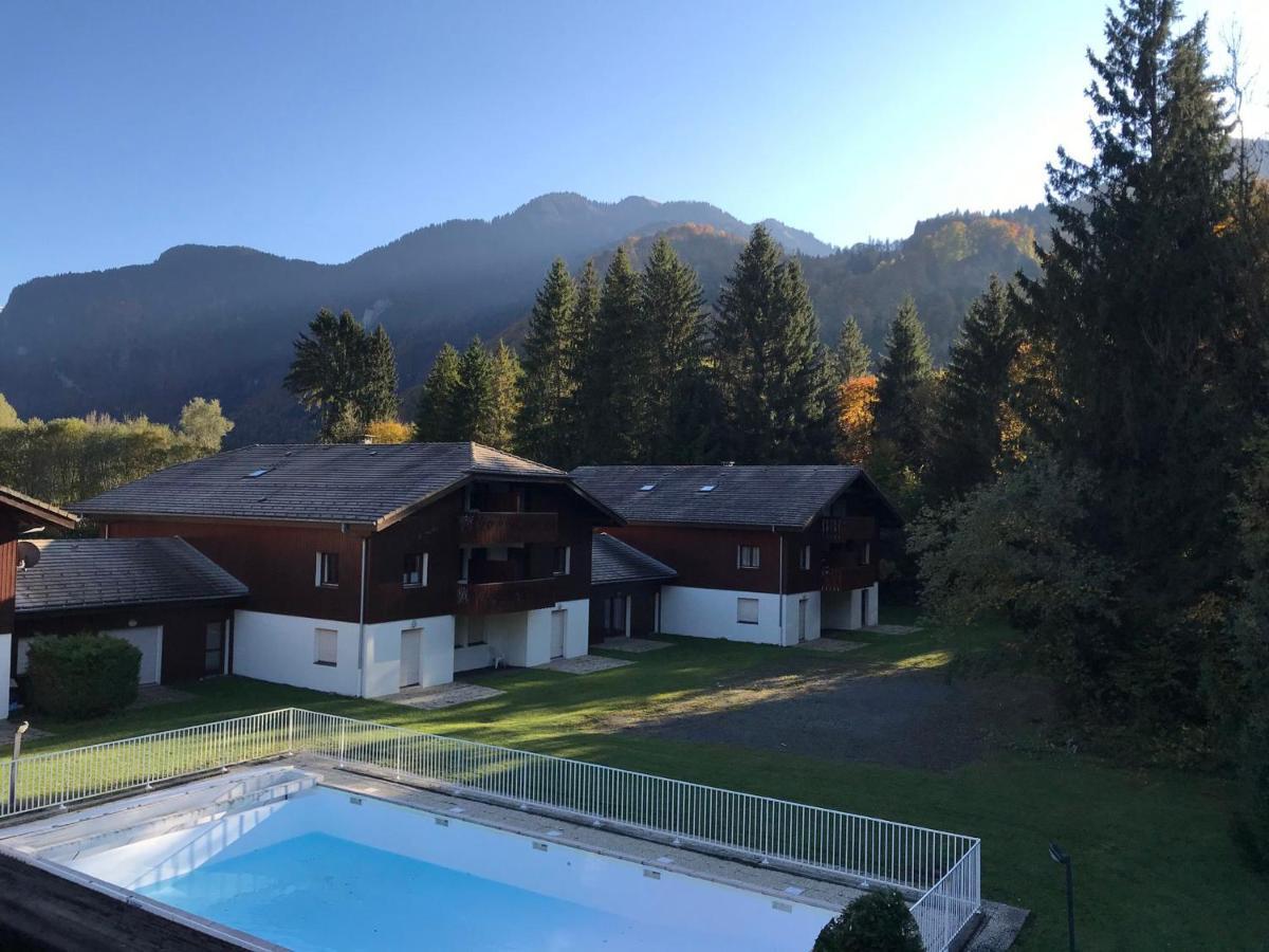 Studio Mansarde Avec Balcon, Piscine Et Parking Souterrain A Samoens - Fr-1-629-92 Dış mekan fotoğraf